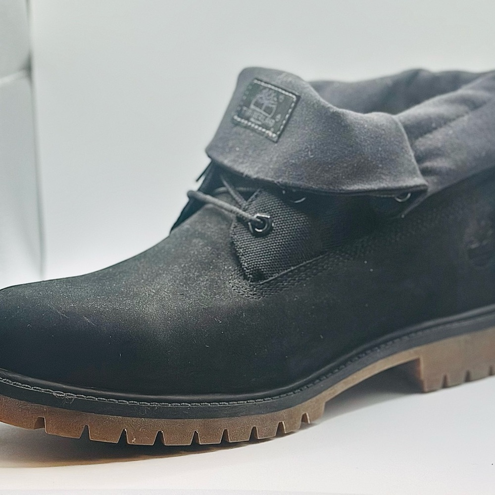 Timberland Men's Black and Gray Casual Boots BUNDLE SET Belt and Cap